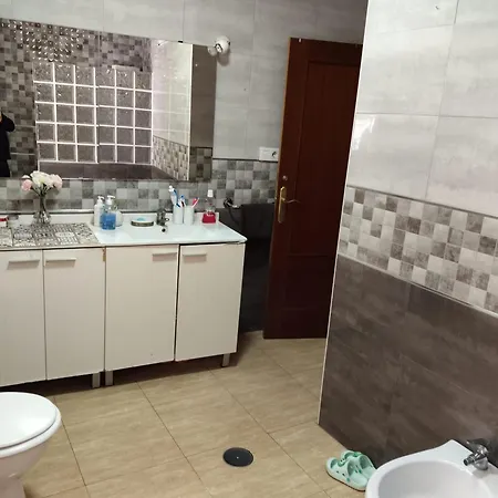 Casa Buena Y Limpia Holiday home Martos